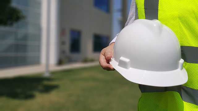 Immagine casco di sicurezza da cantiere